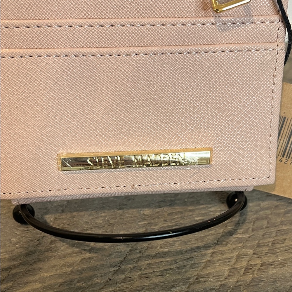 Steve Madden Bhayden Wallet - Blush - Picture 2 of 6
